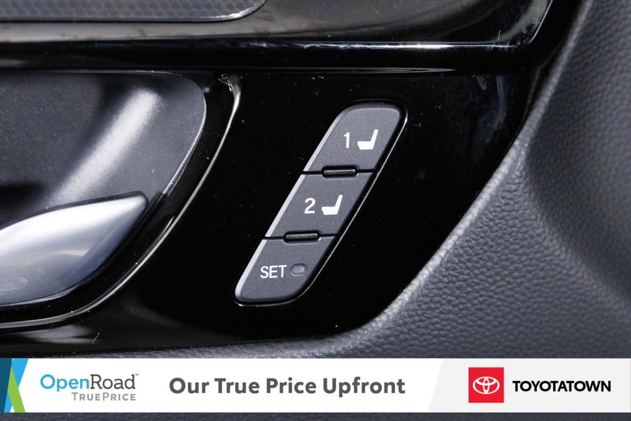 2023 Honda CR-V Hybrid TOURING! ACCIDENT FREE! ELIGIBLE FOR OPEN ROAD LEA Photo