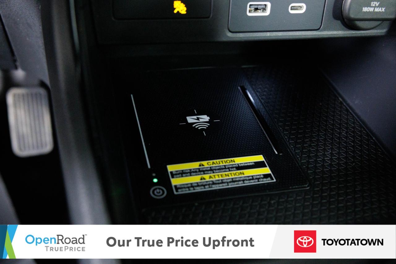 2023 Honda CR-V Hybrid TOURING! ACCIDENT FREE! ELIGIBLE FOR OPEN ROAD LEA Photo