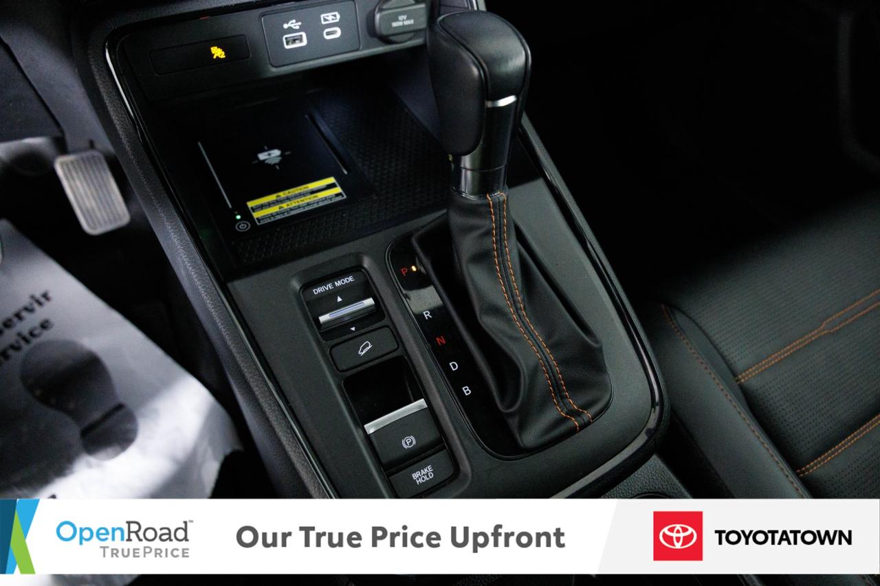 2023 Honda CR-V Hybrid TOURING! ACCIDENT FREE! ELIGIBLE FOR OPEN ROAD LEA Photo