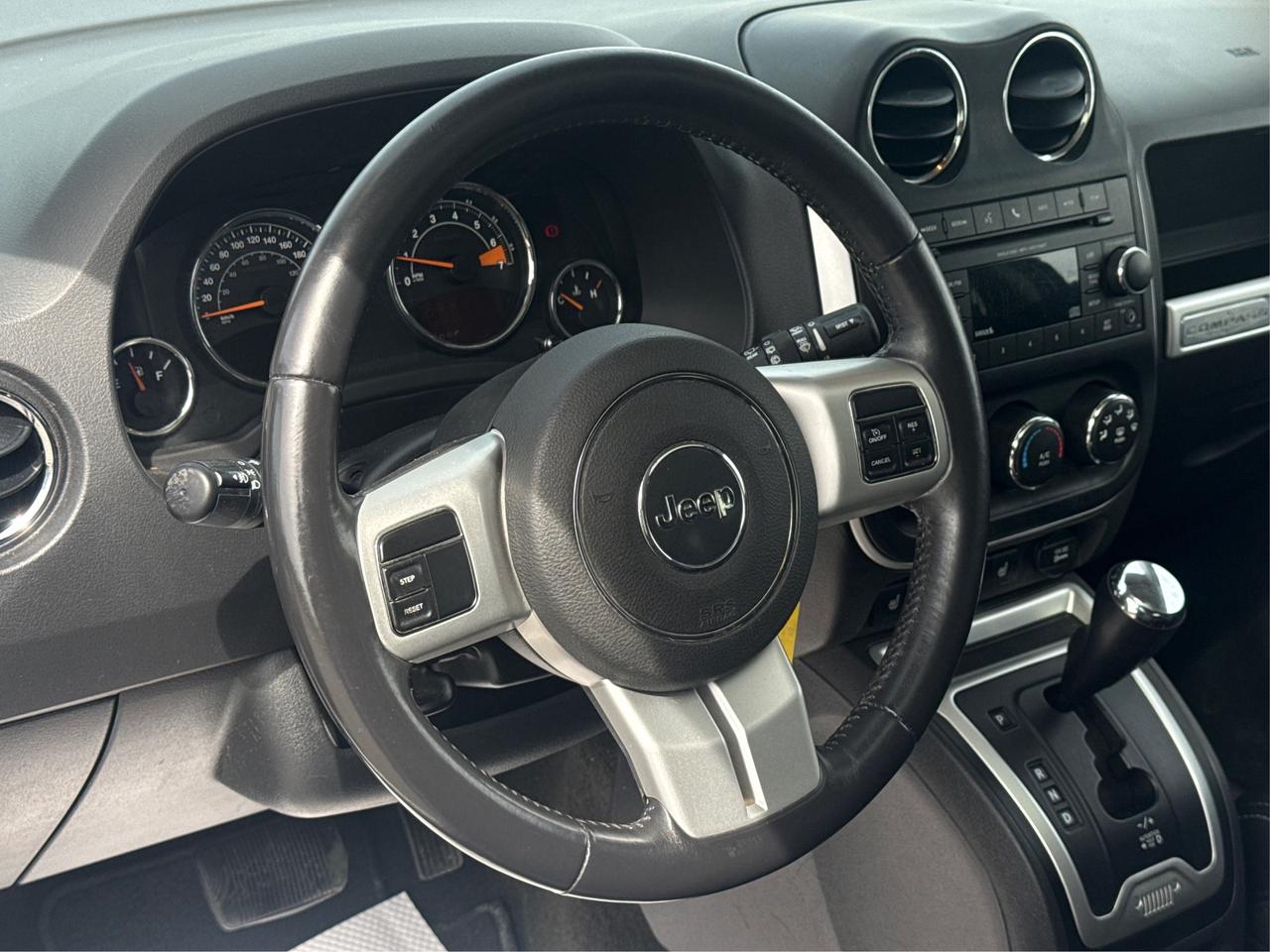 2017 Jeep Compass LEATHER SUNROOF LOADED WE FINANCE ALL CREDIT Photo