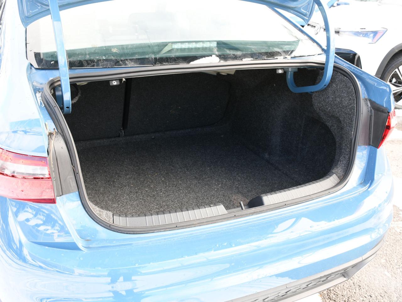 2025 Volkswagen Jetta GLI  Photo