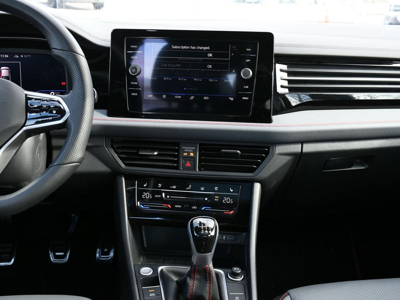 2025 Volkswagen Jetta GLI  Photo