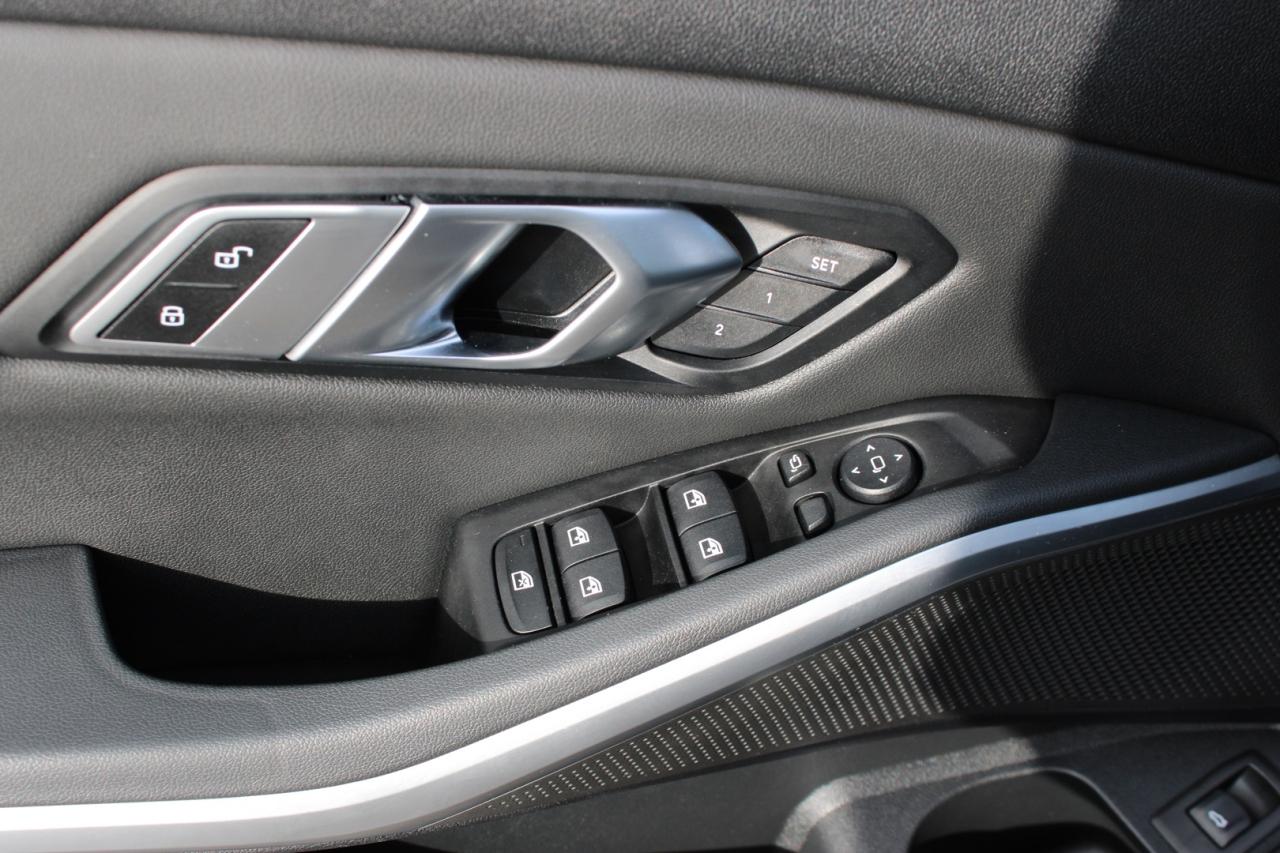 2019 BMW 3 Series 330i xDrive M Package No Accident HUD Photo