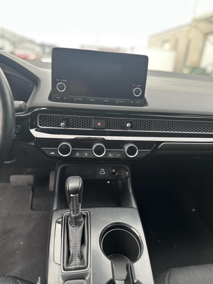 2023 Honda Civic Sedan SUNROOF/ BACKUP CAM/ HEATED SEATS/ DRIVE ASSIST Photo