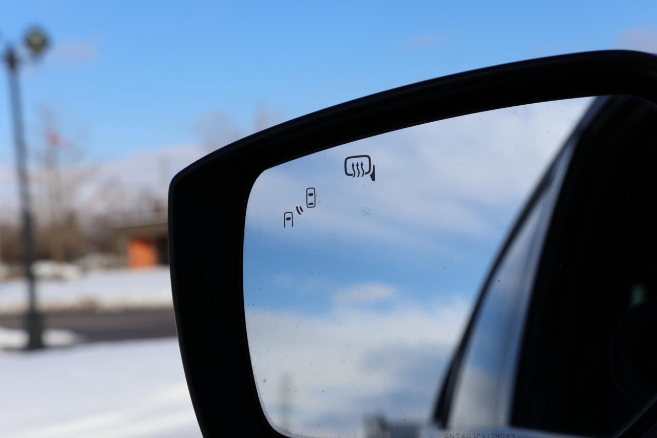 2019 Subaru WRX SPORT-TECH-AWD-6S MAN/NAV/LEATHER/SUNROOF/CARPLAY/ Photo