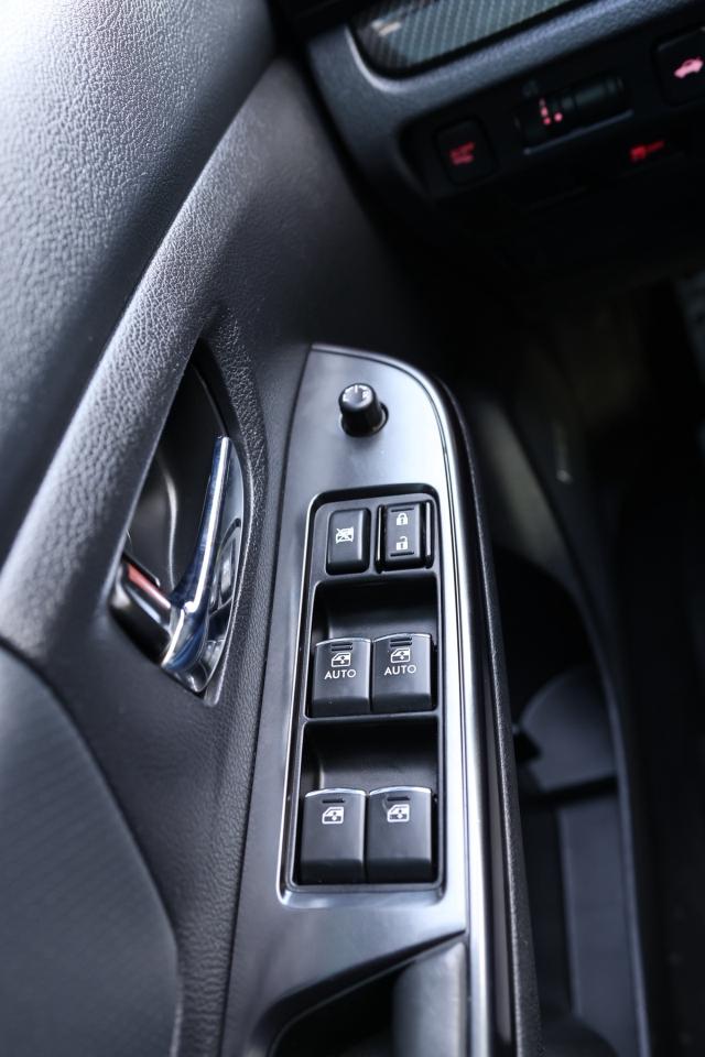 2019 Subaru WRX SPORT-TECH-AWD-6S MAN/NAV/LEATHER/SUNROOF/CARPLAY/ Photo