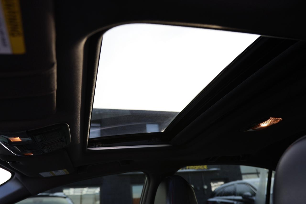 2019 Subaru WRX SPORT-TECH-AWD-6S MAN/NAV/LEATHER/SUNROOF/CARPLAY/ Photo