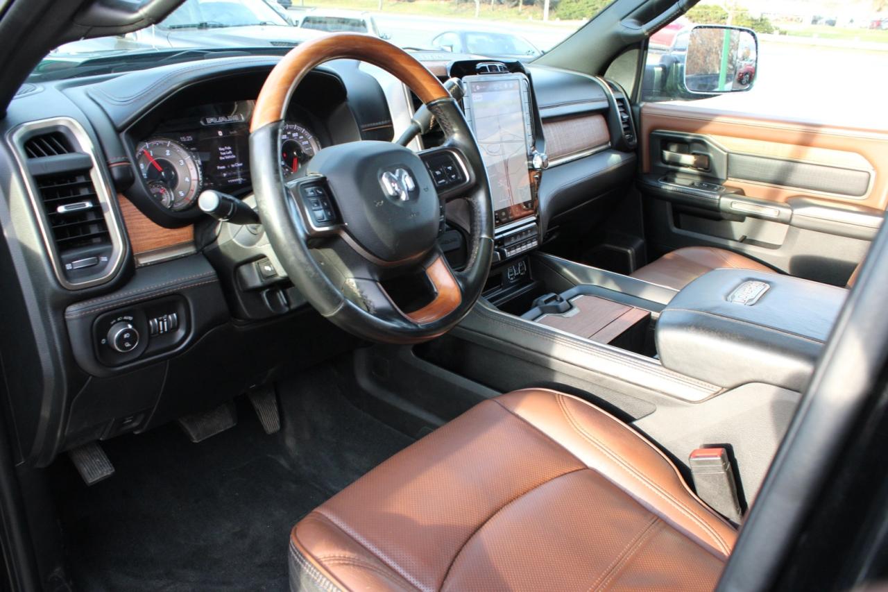 2022 RAM 3500 Longhorn Crew Cab 4WD DRW DUALLY ACCIDENT FREE SAF Photo