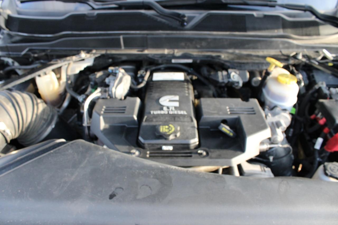 2022 RAM 3500 Longhorn Crew Cab 4WD DRW DUALLY ACCIDENT FREE Photo