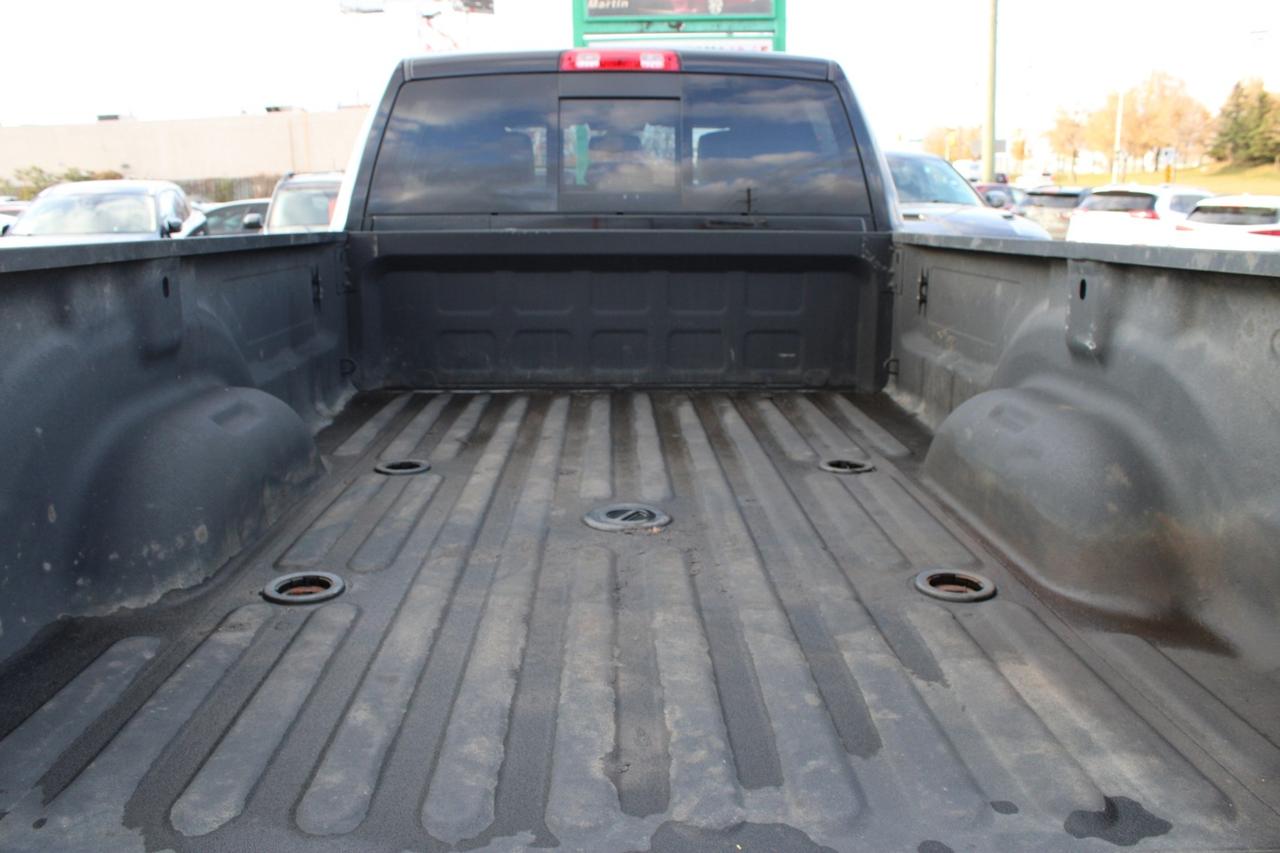 2022 RAM 3500 Longhorn Crew Cab 4WD DRW DUALLY ACCIDENT FREE Photo