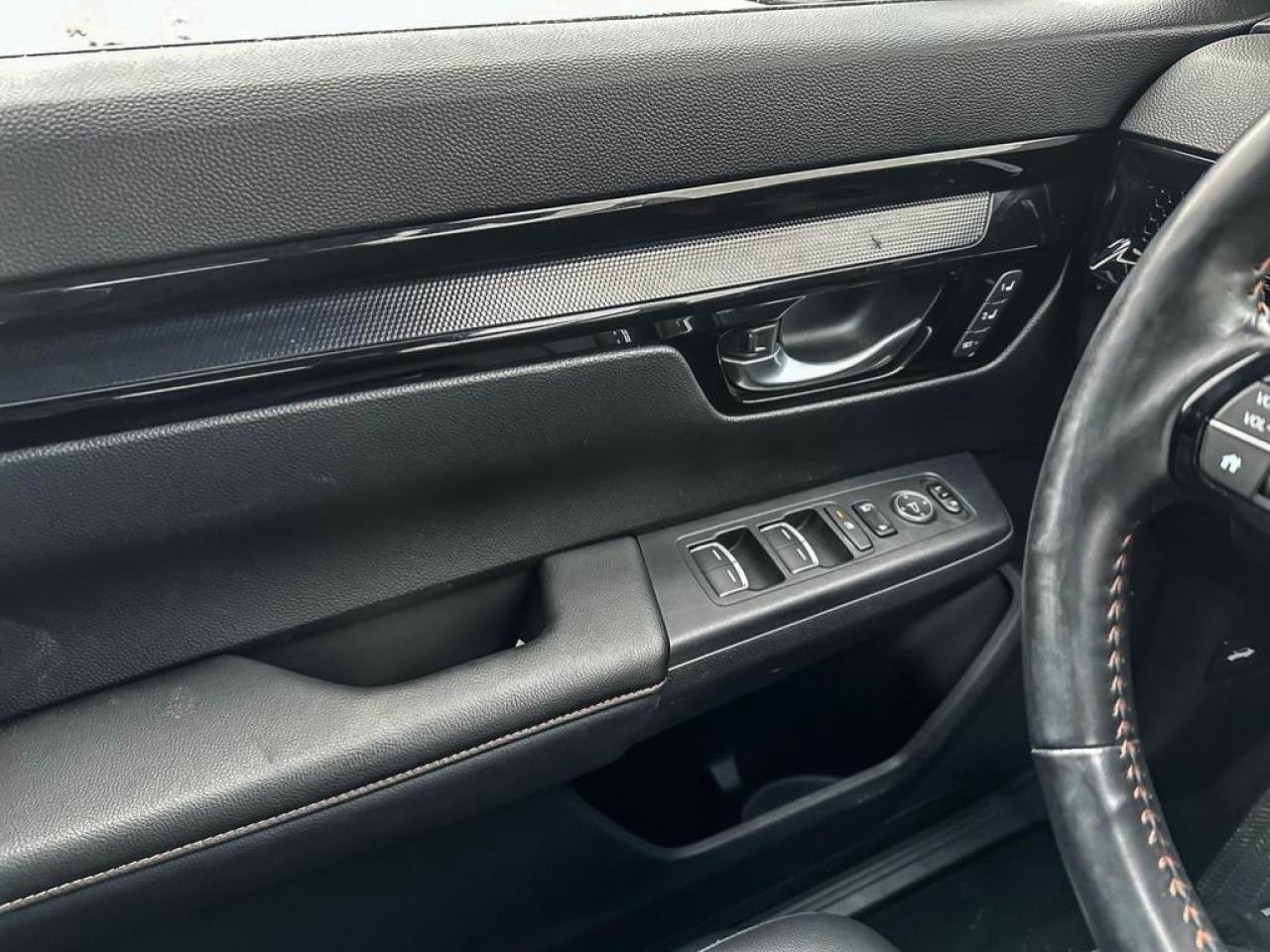 2024 Honda CR-V Hybrid Heated Seats l Heated Steering Wheel Photo