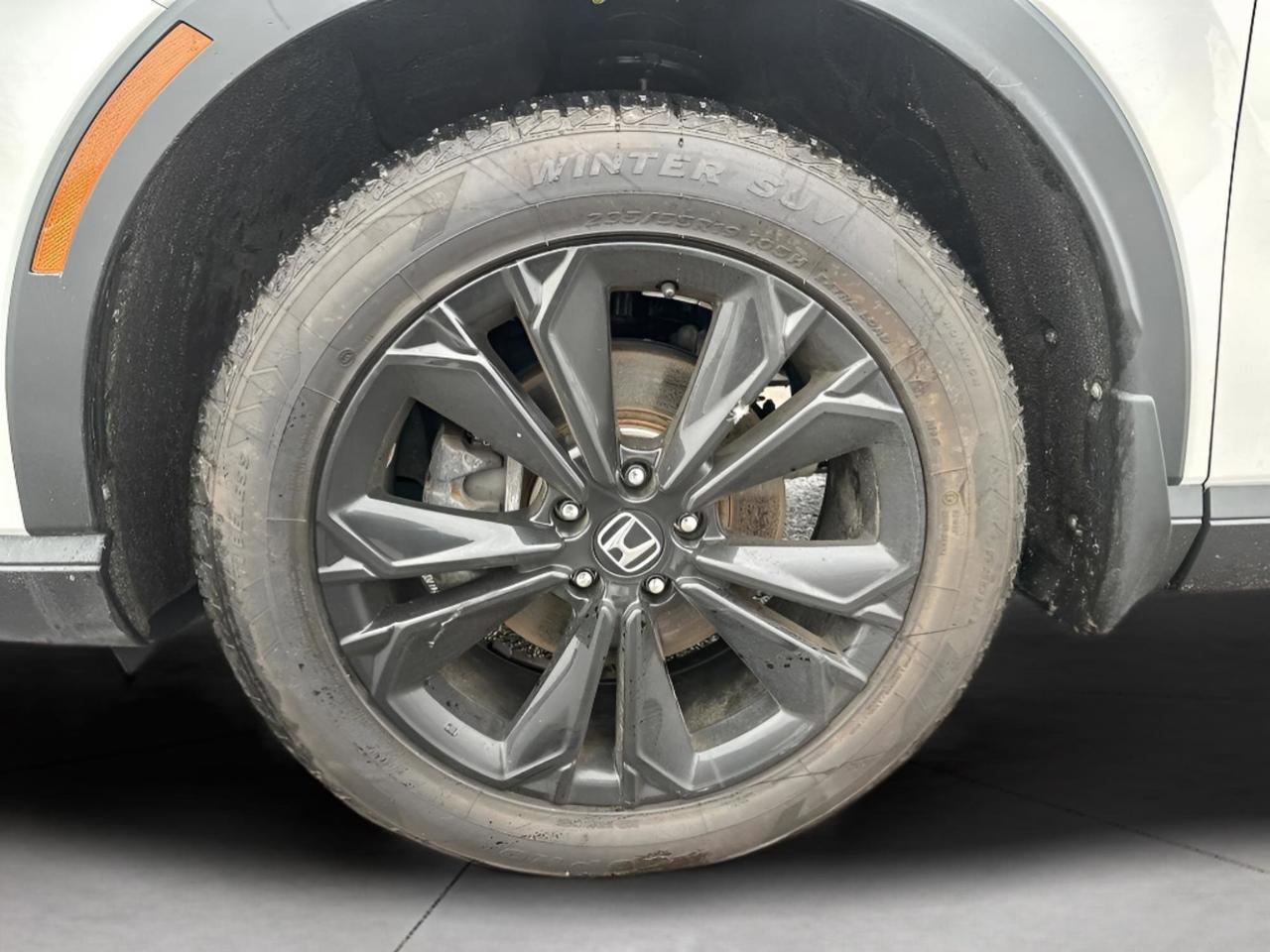 2024 Honda CR-V Hybrid Heated Seats l Heated Steering Wheel Photo