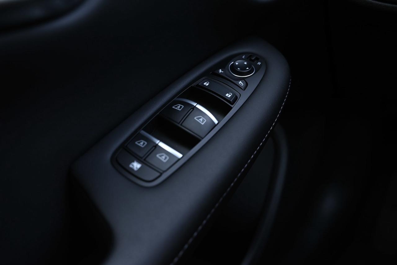 2025 Infiniti QX50 SPORT Nissan Company Vehicle/ Only 5,000 kilo wow! Photo