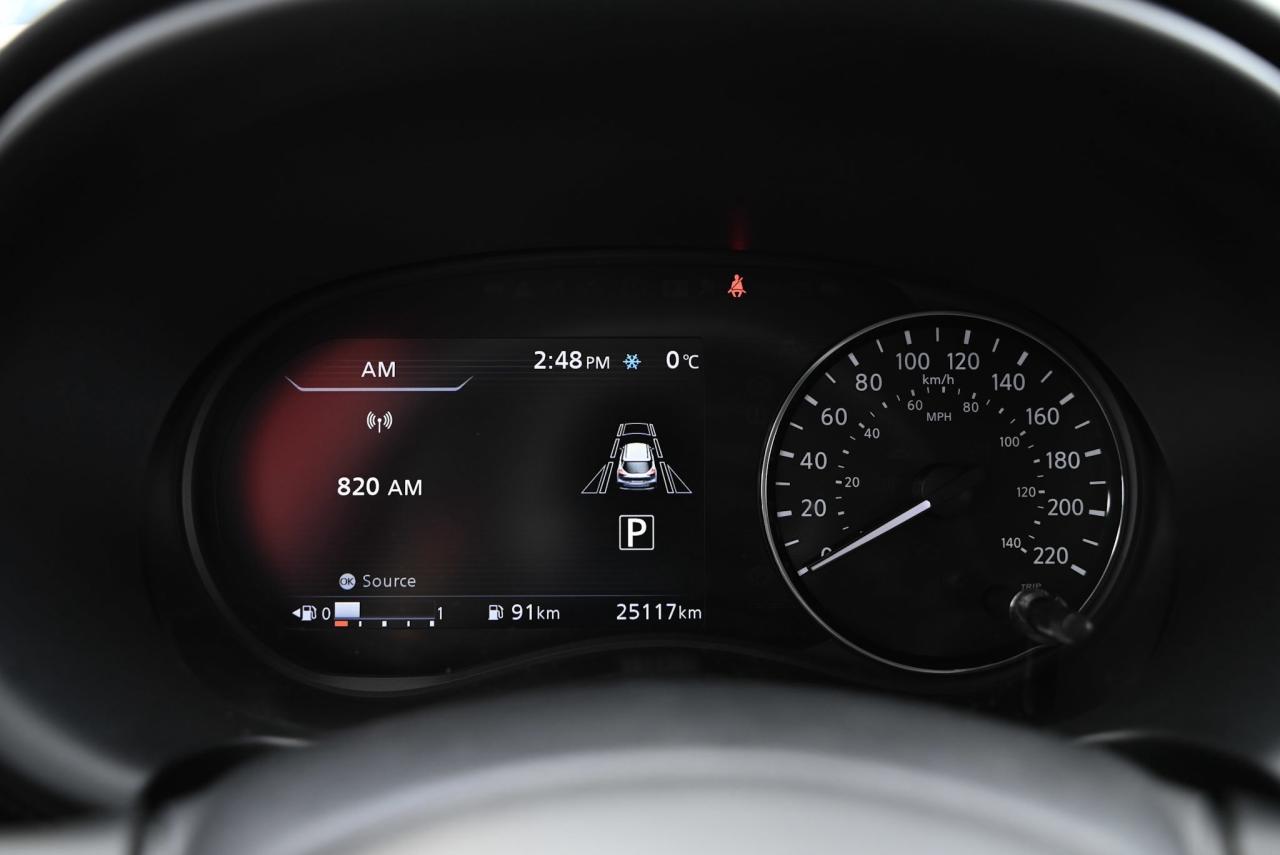 2024 Nissan Kicks SV FWD/ Nissan Company Vehicle/ Low kilo / Photo