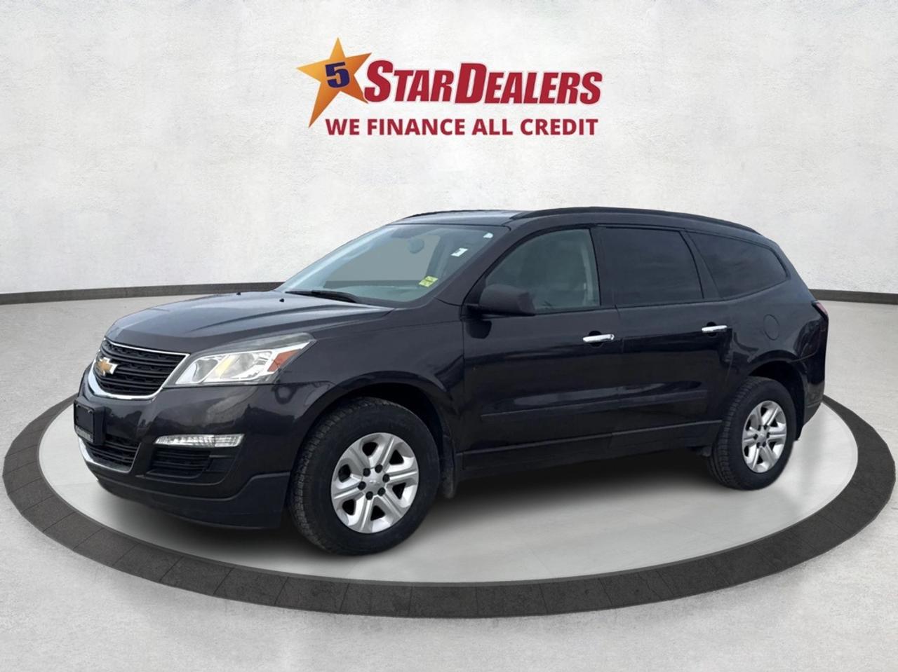 2016 Chevrolet Traverse FWD 7 PASS CLEAN MUST SEE WE FINANCE ALL CREDIT! Photo2