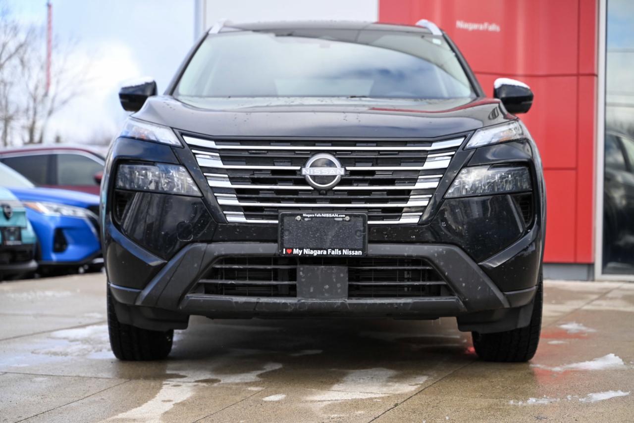 2025 Nissan Rogue SV MOONROOF Photo