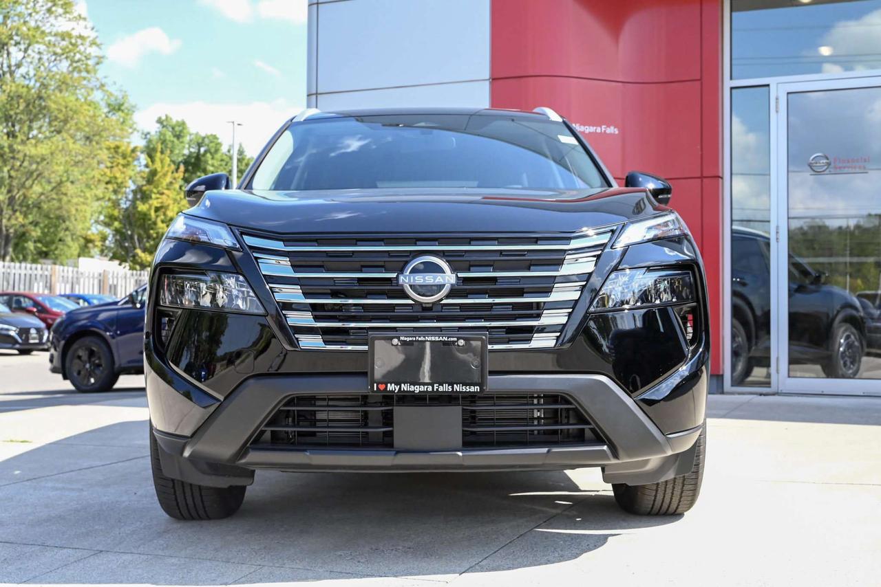 2025 Nissan Rogue SV PREMIUM   LEATHER   360 CAM/ POWER LIFTGATE Photo5