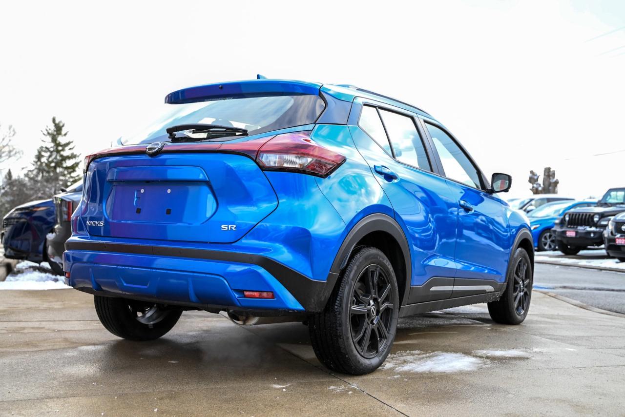 2024 Nissan Kicks SR PKG/ Leather/ ONLY 5000 KILO WOW! Photo