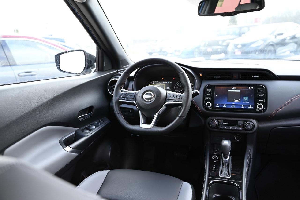 2024 Nissan Kicks SR PKG/ Leather/ ONLY 5000 KILO WOW! Photo