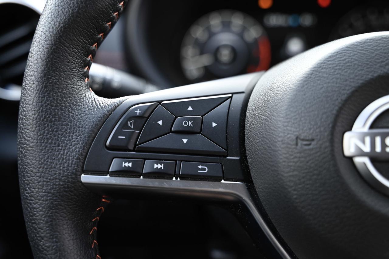 2024 Nissan Kicks SR PKG/ Leather/ ONLY 5000 KILO WOW! Photo