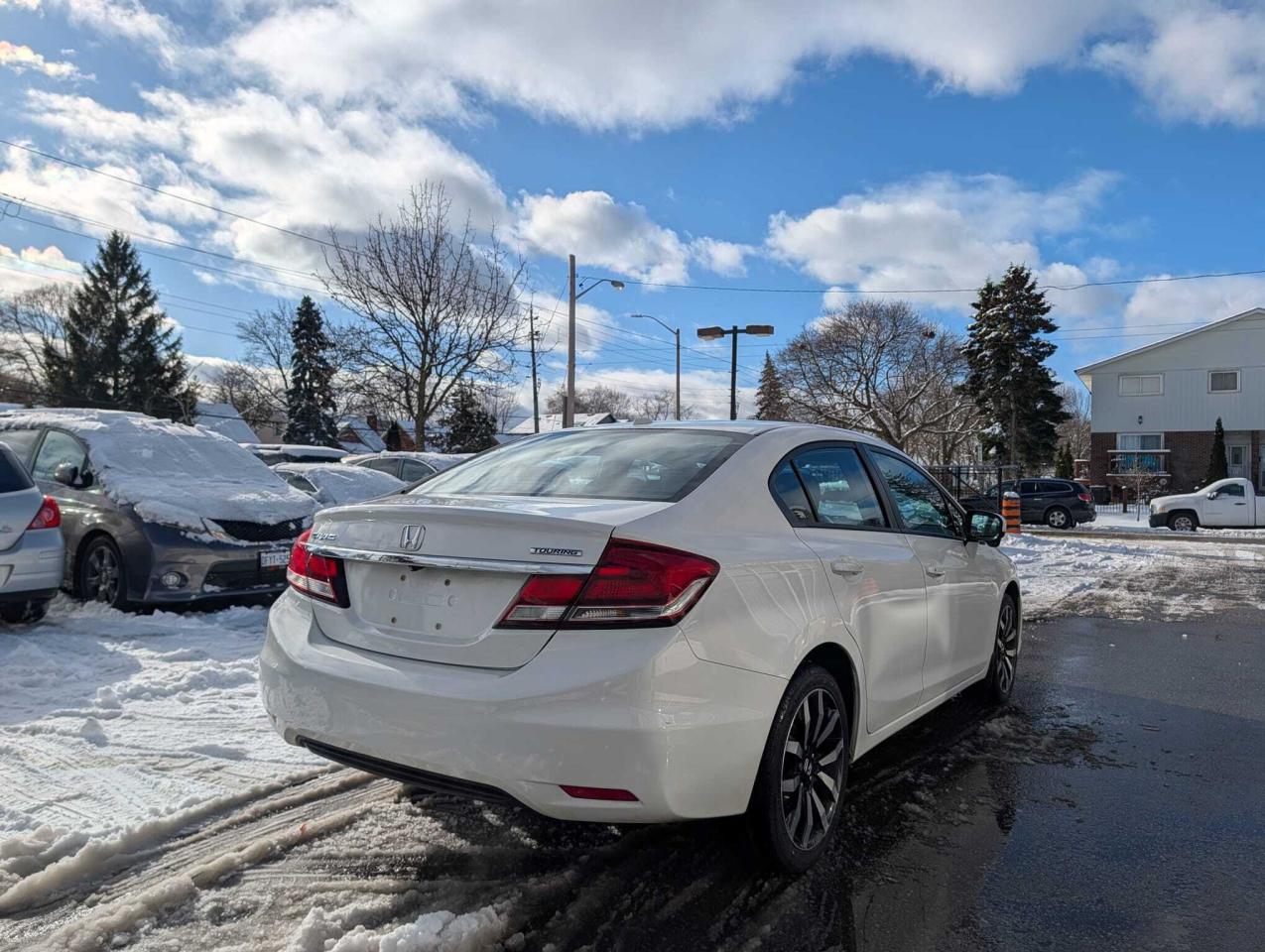 2014 Honda Civic Sedan 4dr CVT Touring • One Owner Photo4