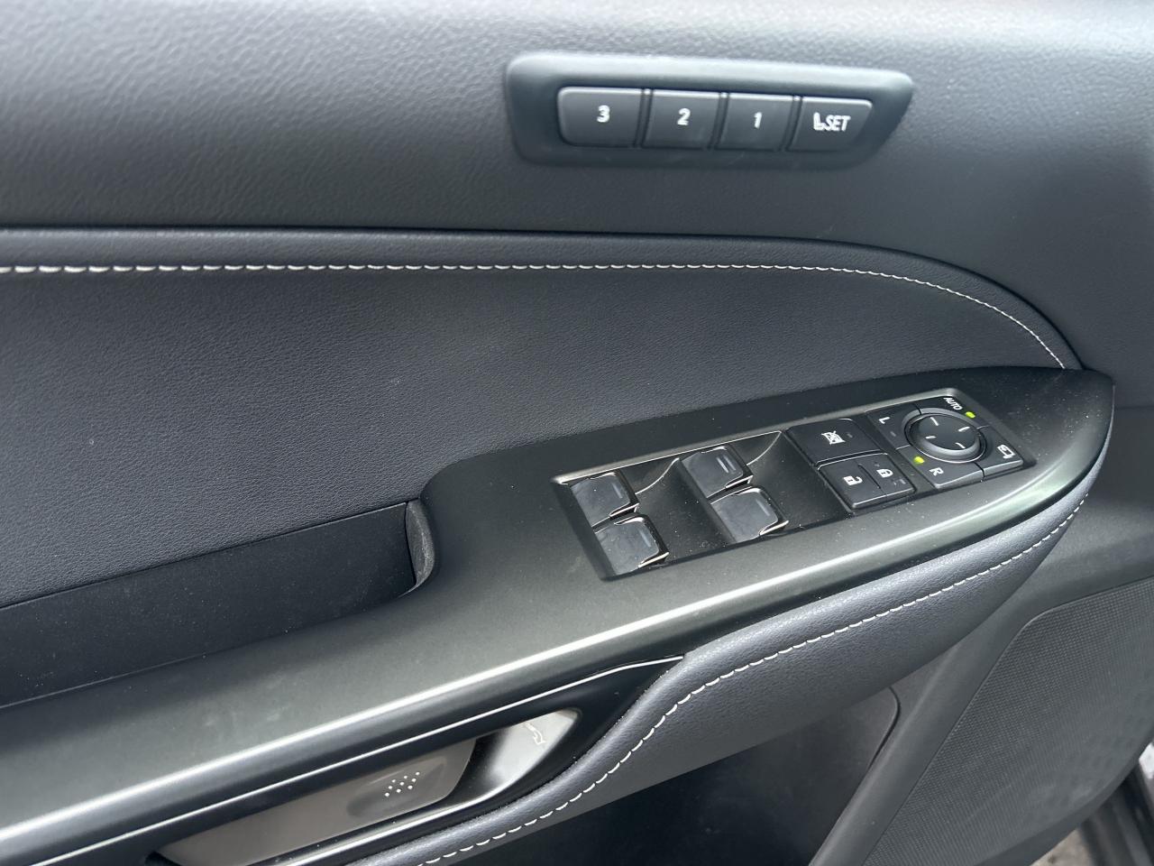 2025 Lexus NX NX 350h AWD Photo