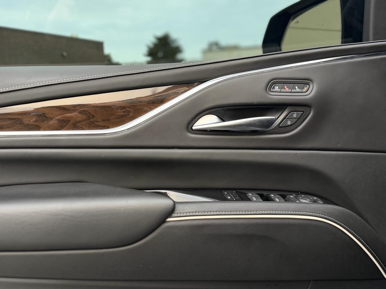 2024 Cadillac Escalade 4WD 4dr Sport Platinum Photo