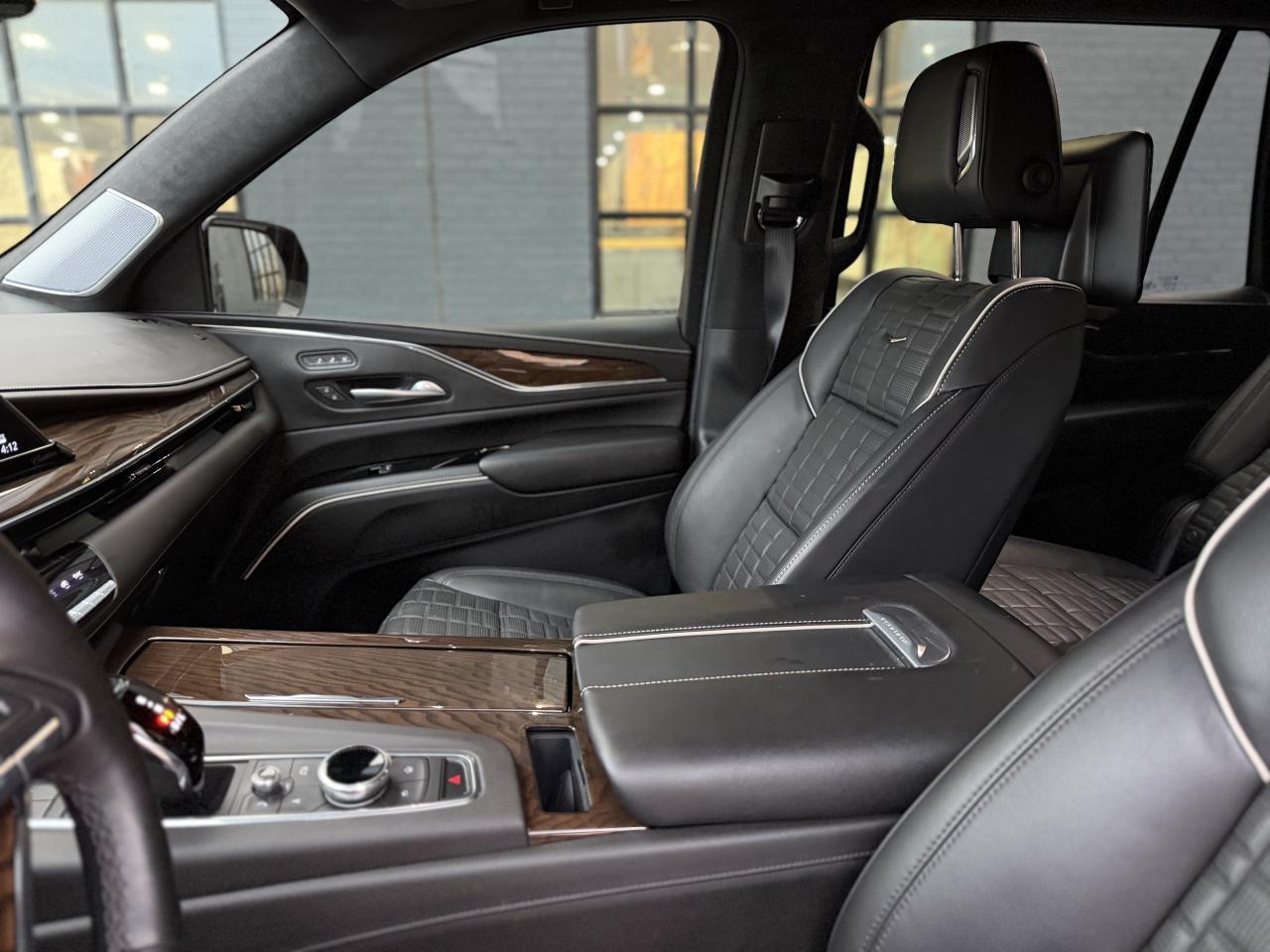 2024 Cadillac Escalade 4WD 4dr Sport Platinum Photo