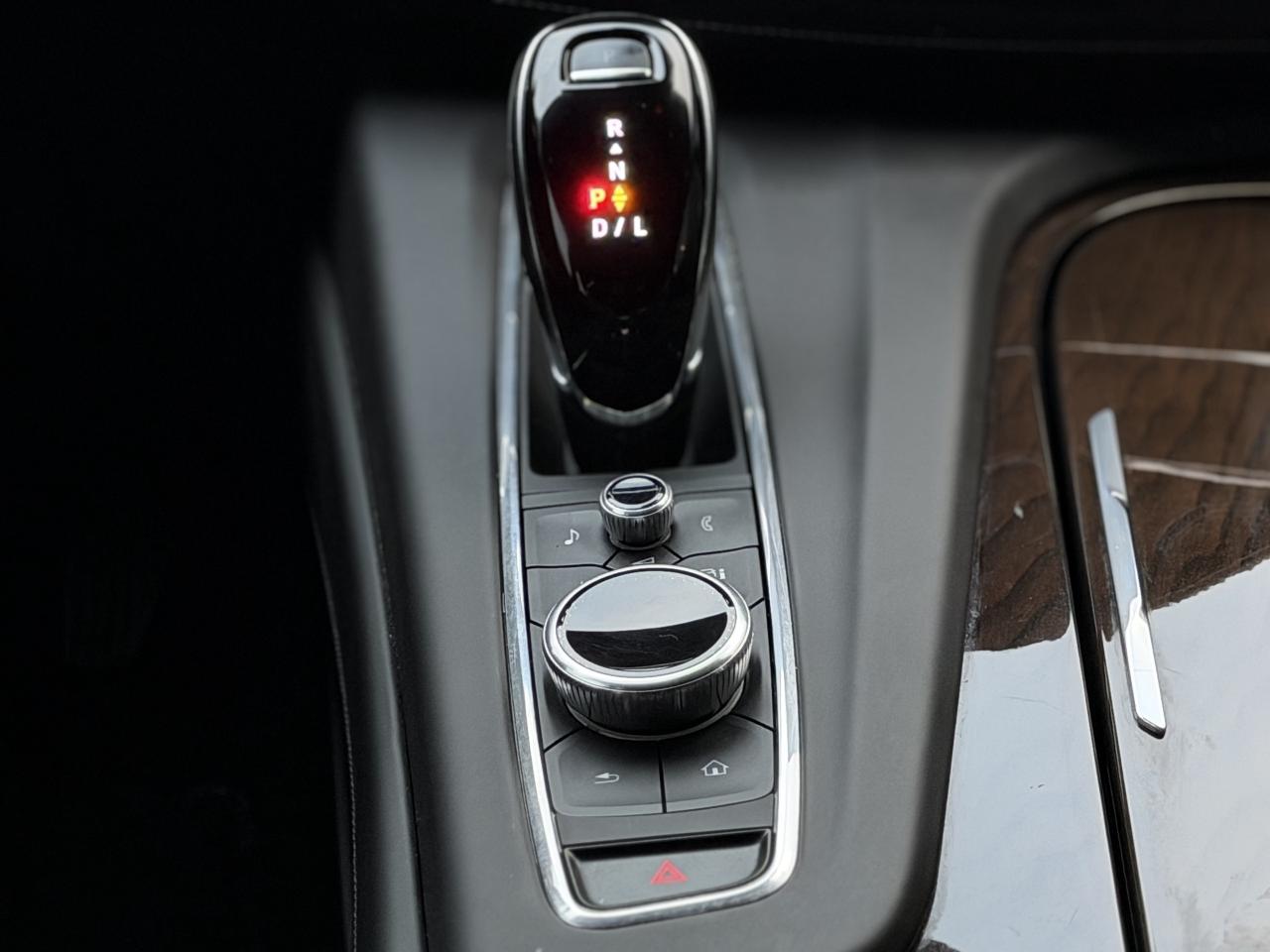 2024 Cadillac Escalade 4WD 4dr Sport Platinum Photo