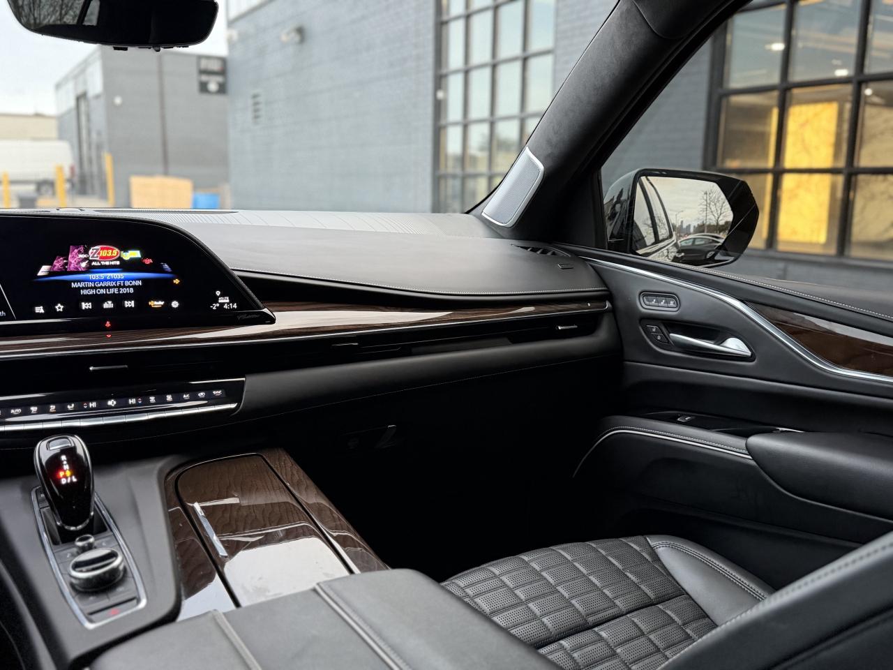 2024 Cadillac Escalade 4WD 4dr Sport Platinum Photo