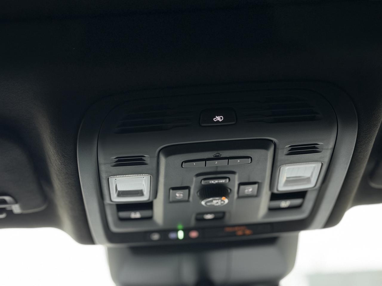 2024 Cadillac Escalade 4WD 4dr Sport Platinum Photo