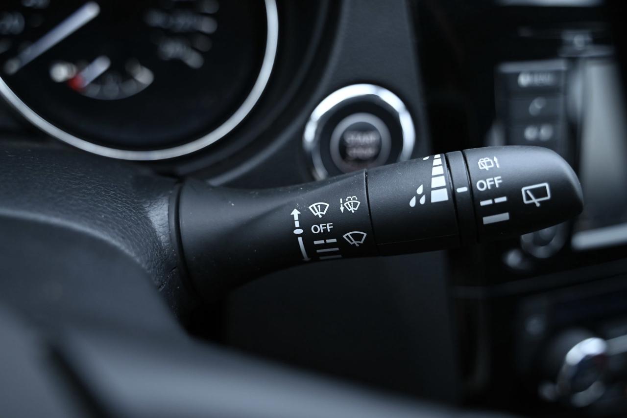 2023 Nissan Qashqai SV/ AWD/ ONLY 7900 kILO/ WOW/1-OWNER Photo