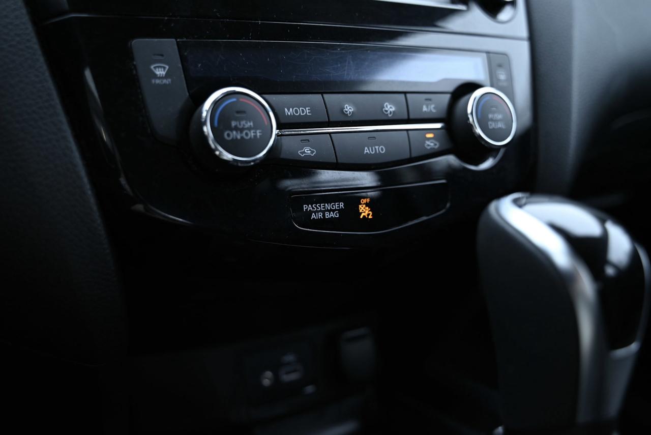 2023 Nissan Qashqai SV/ AWD/ ONLY 7900 kILO/ WOW/1-OWNER Photo