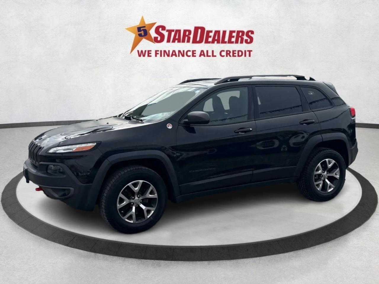 2016 Jeep Cherokee LEATHER PANO ROOF HEATED SEATS REAR CAM LOADED! Photo