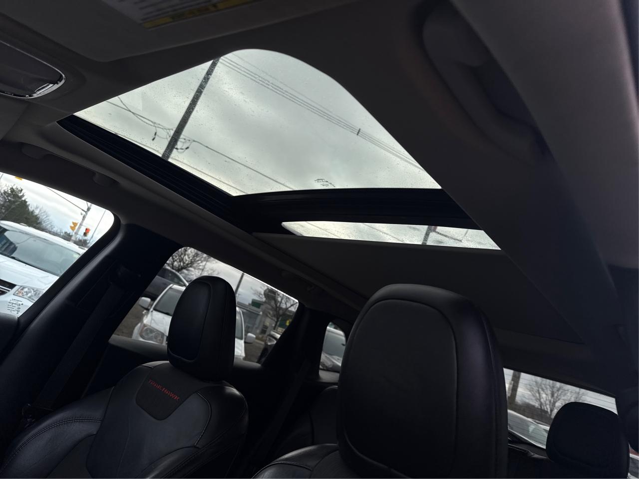 2016 Jeep Cherokee LEATHER PANO ROOF HEATED SEATS REAR CAM LOADED! Photo