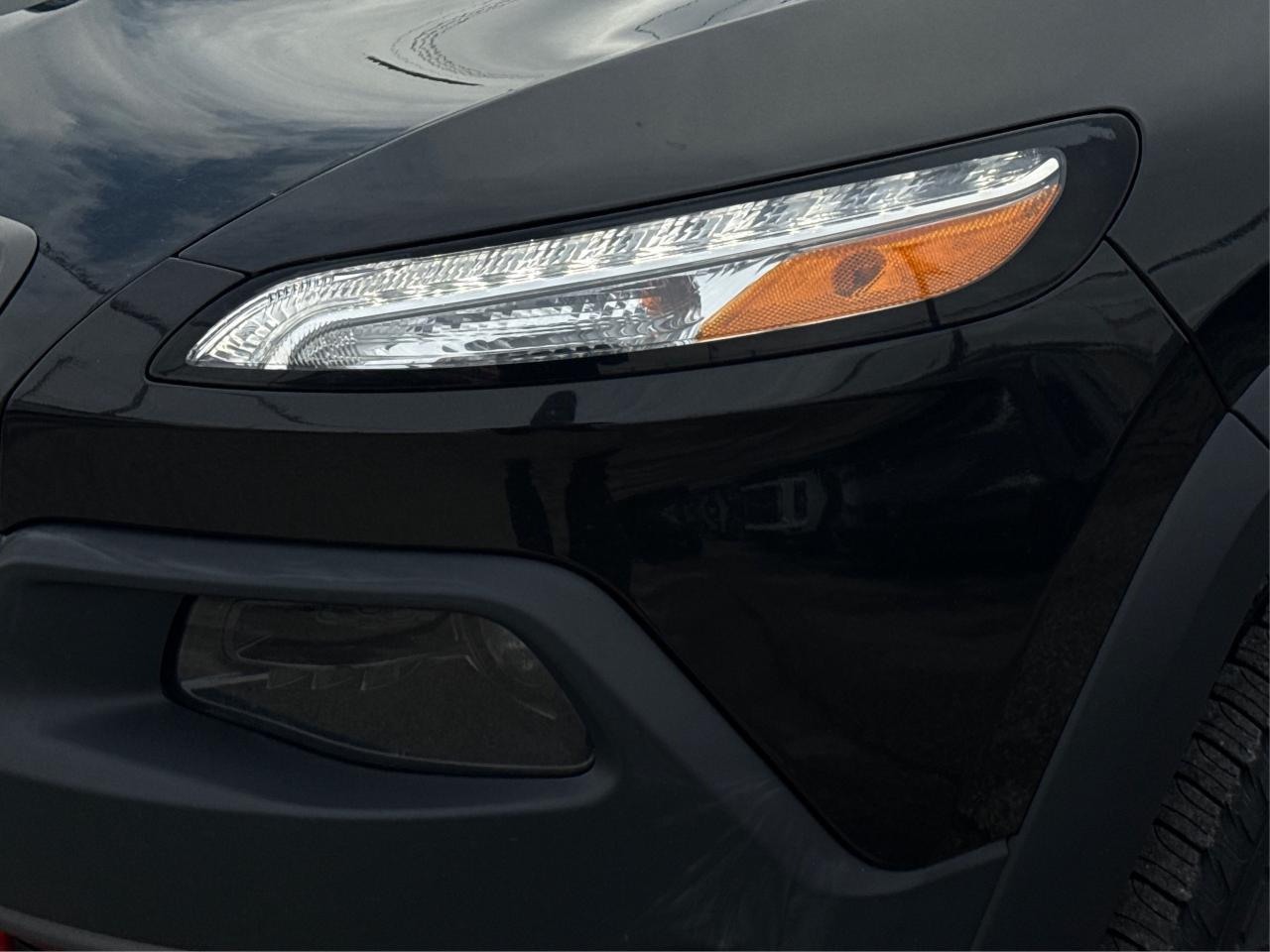 2016 Jeep Cherokee LEATHER PANO ROOF HEATED SEATS REAR CAM LOADED! Photo