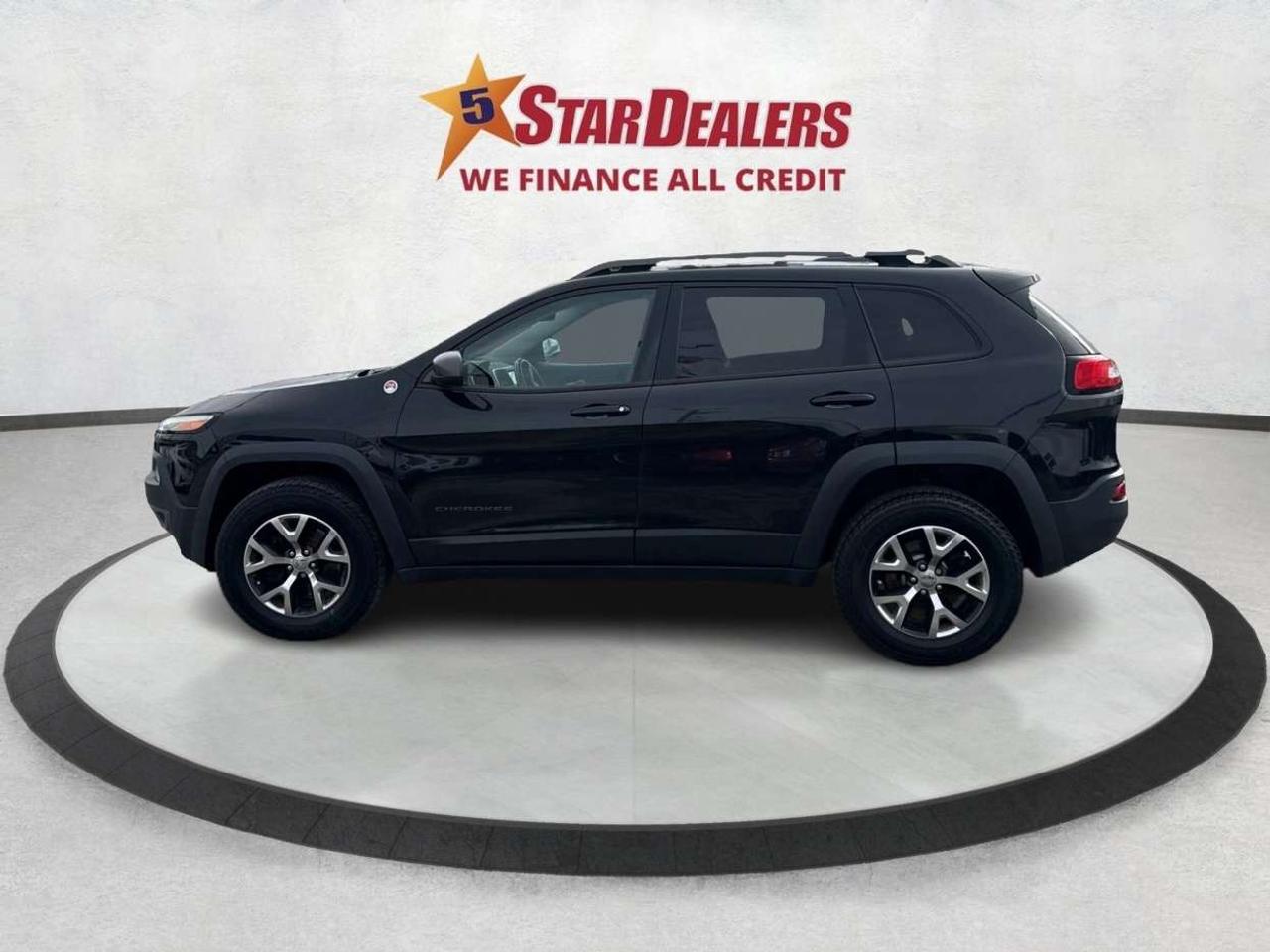 2016 Jeep Cherokee 4WD Trailhawk CERTIFIED LEATHER PANOWE FINANCE Photo