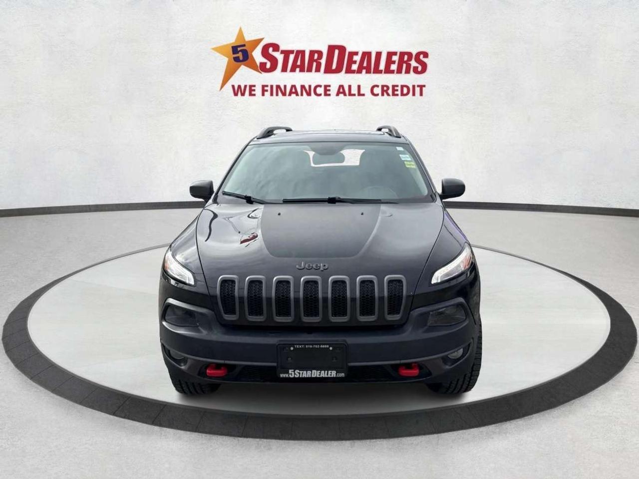 2016 Jeep Cherokee 4WD Trailhawk CERTIFIED LEATHER PANOWE FINANCE Photo5