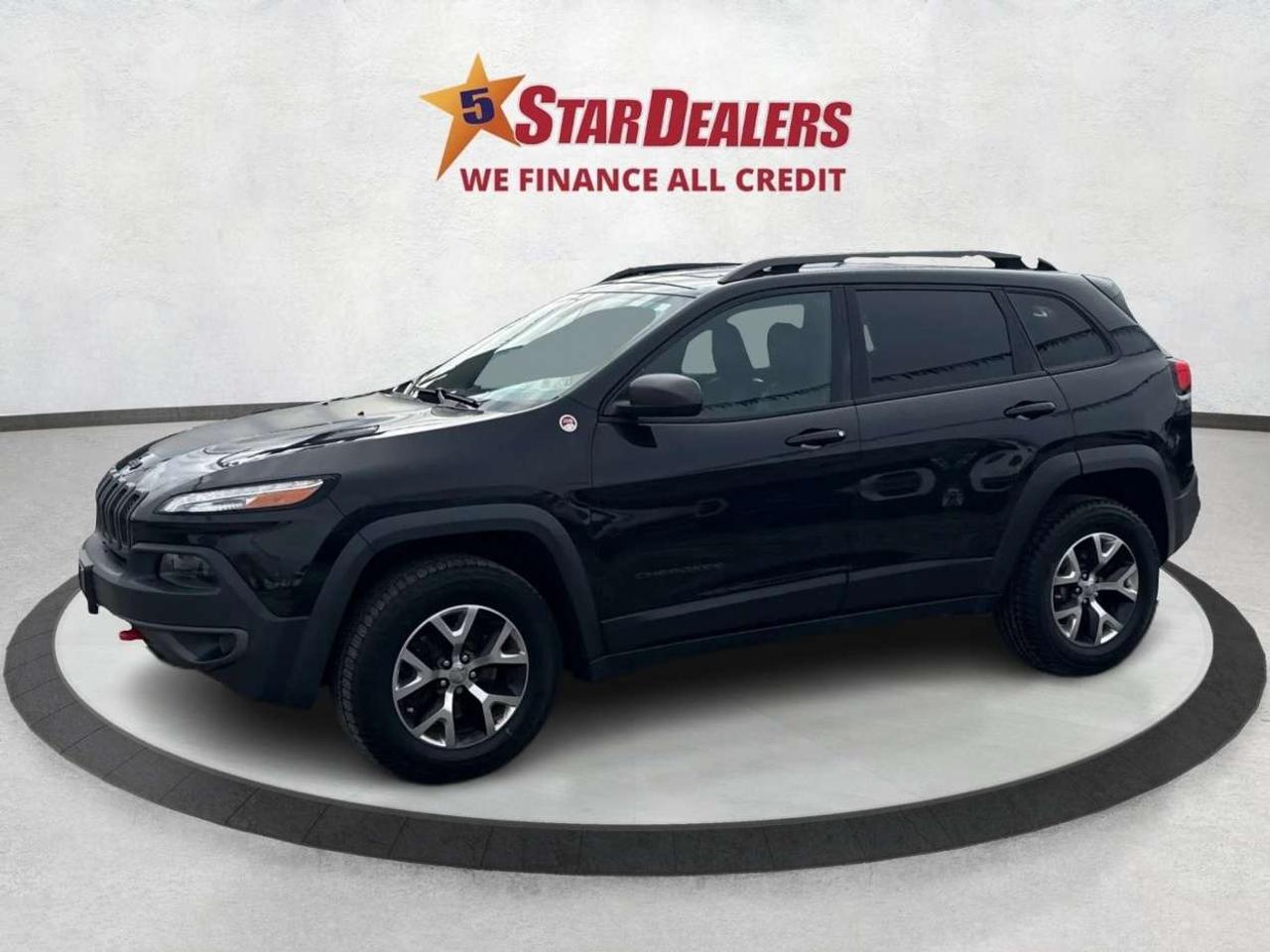 2016 Jeep Cherokee 4WD Trailhawk CERTIFIED LEATHER PANOWE FINANCE Photo