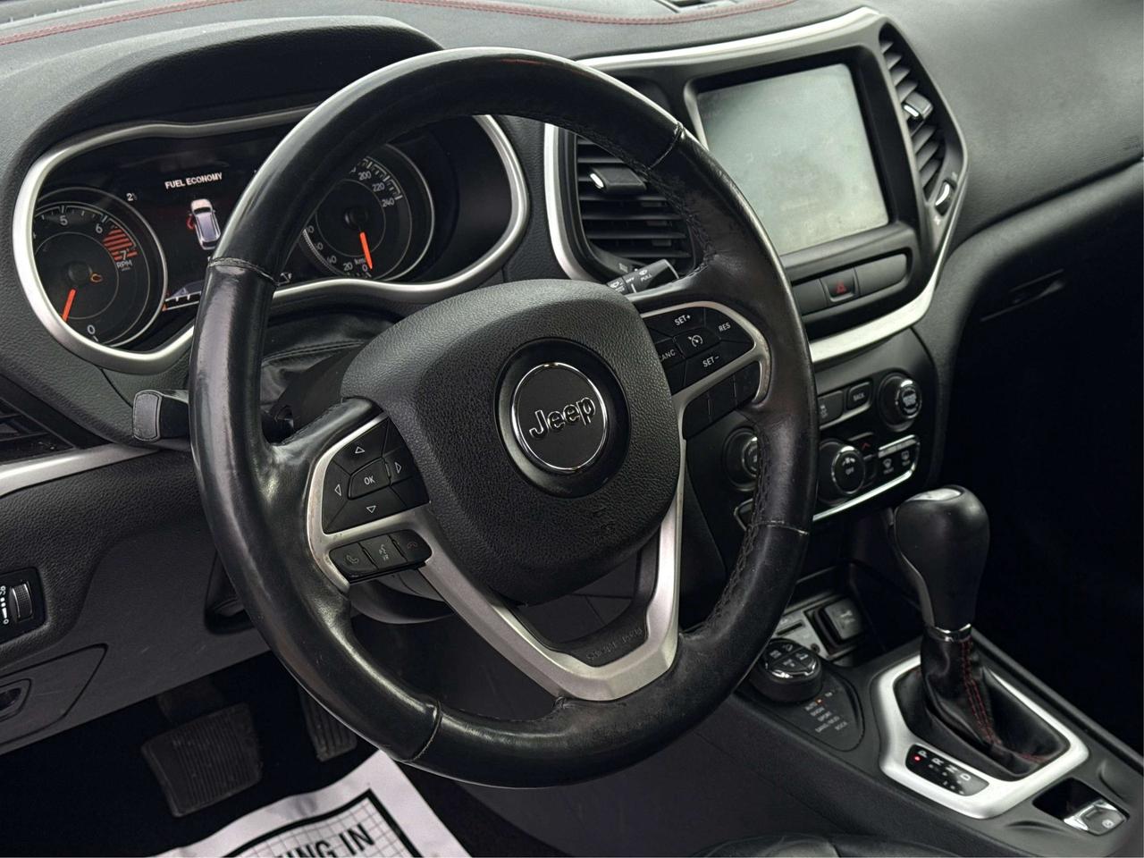 2016 Jeep Cherokee 4WD Trailhawk CERTIFIED LEATHER PANOWE FINANCE Photo