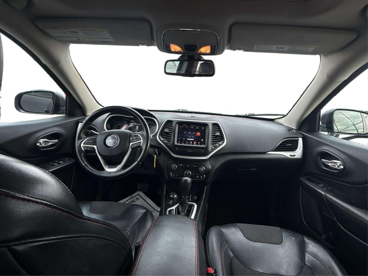 2016 Jeep Cherokee 4WD Trailhawk CERTIFIED LEATHER PANOWE FINANCE Photo