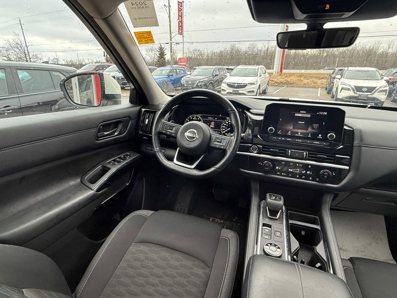 2024 Nissan Pathfinder SV PKG/ AWD/ Rare SUV/ ONLY 24,000 kilo Photo4