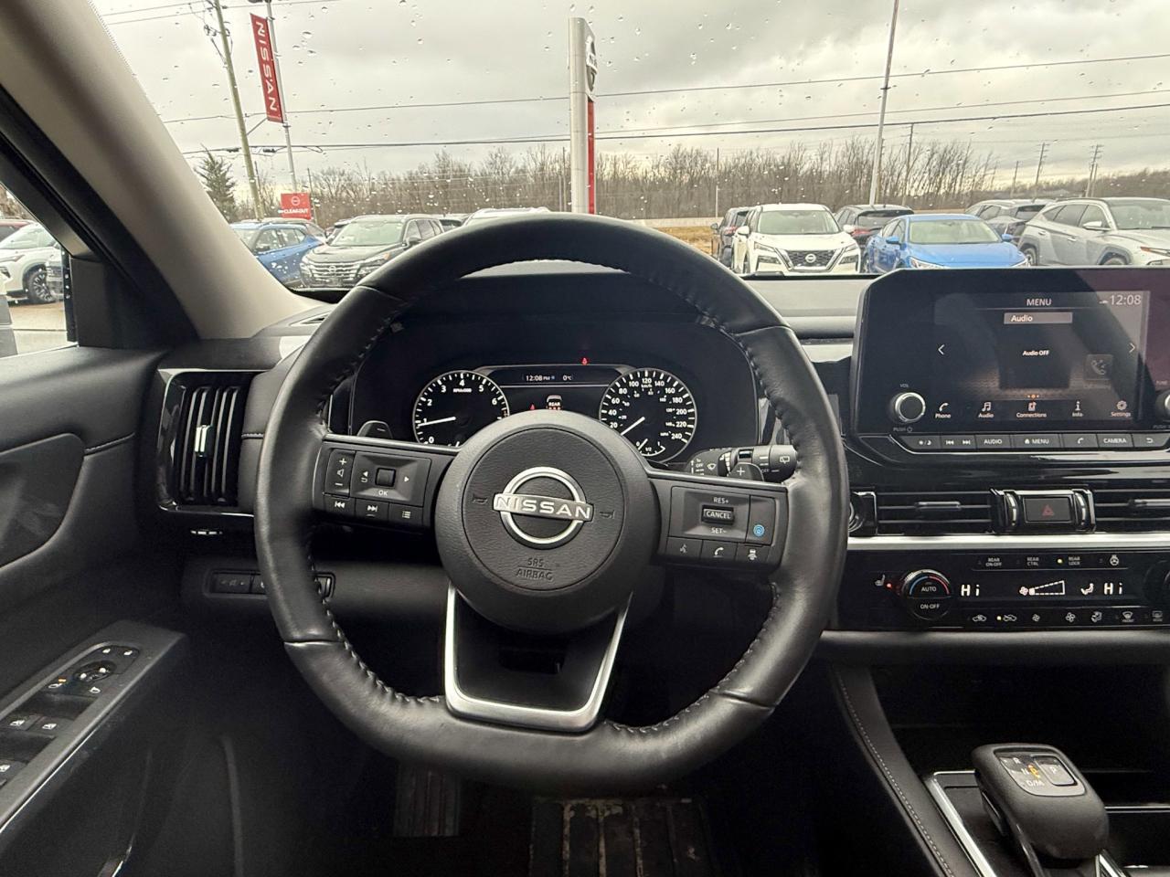 2024 Nissan Pathfinder SV PKG/ AWD/ Rare SUV/ ONLY 24,000 kilo Photo