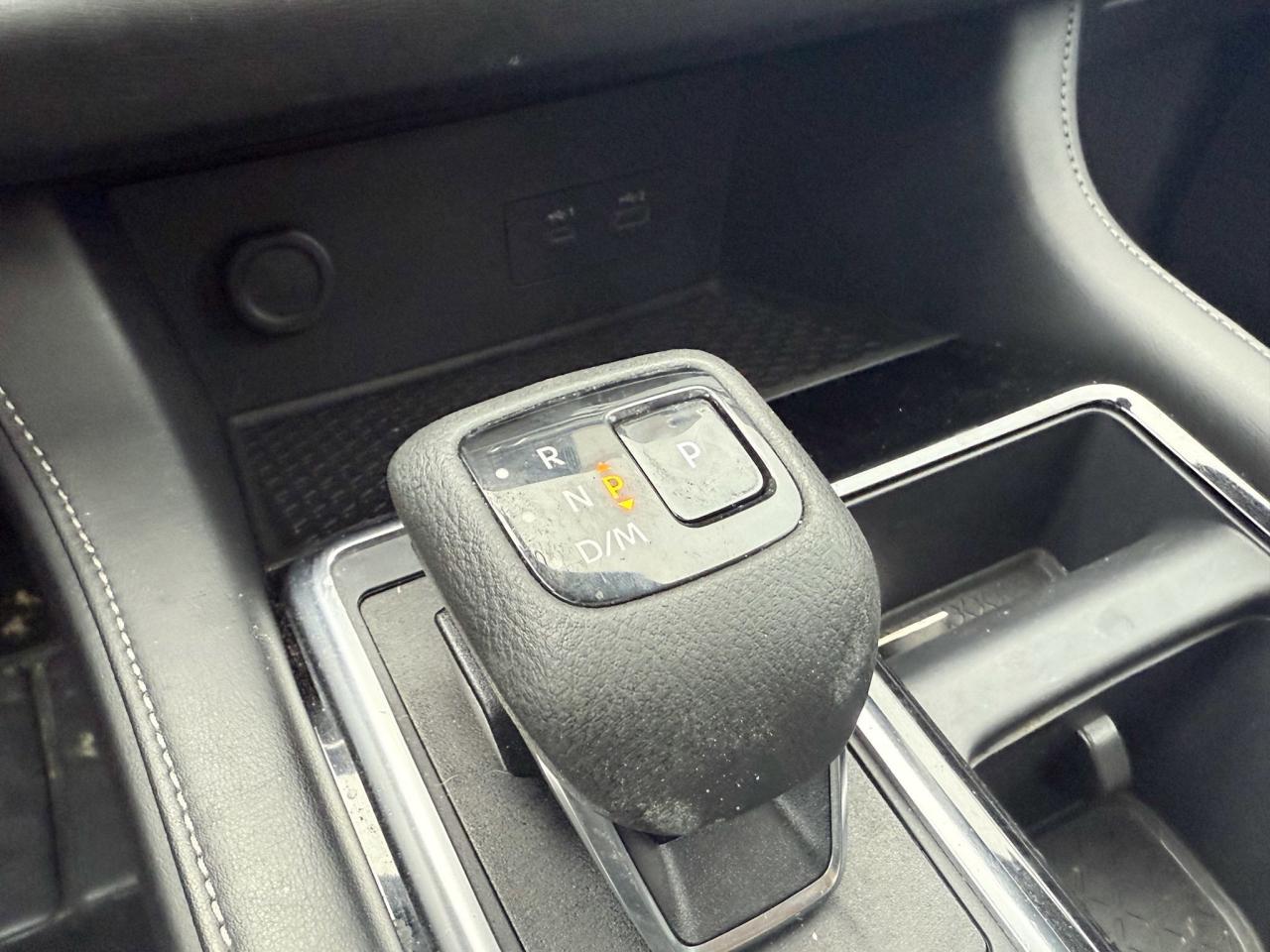 2024 Nissan Pathfinder SV PKG/ AWD/ Rare SUV/ ONLY 24,000 kilo Photo