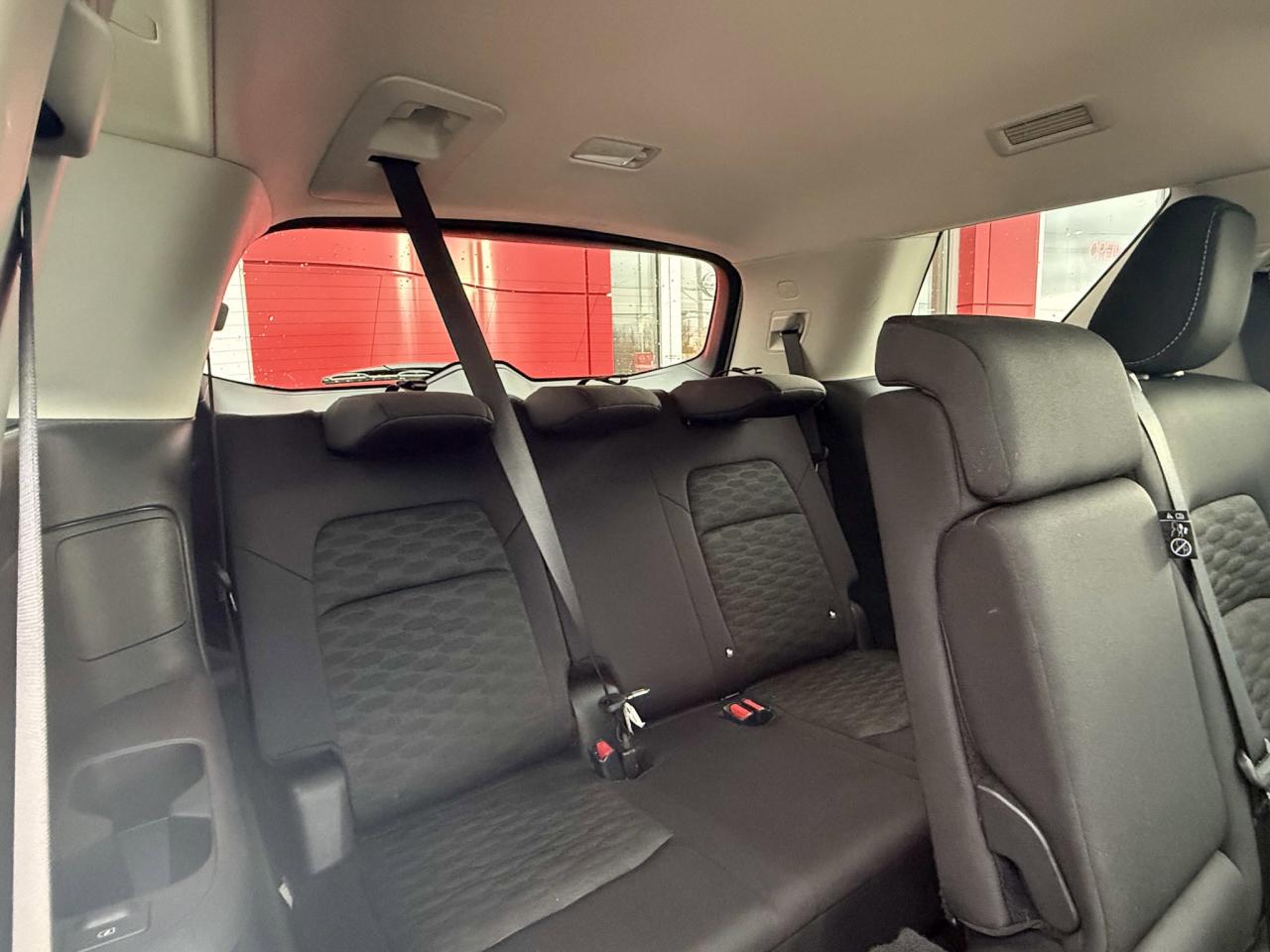 2024 Nissan Pathfinder SV PKG/ AWD/ Rare SUV/ ONLY 24,000 kilo Photo