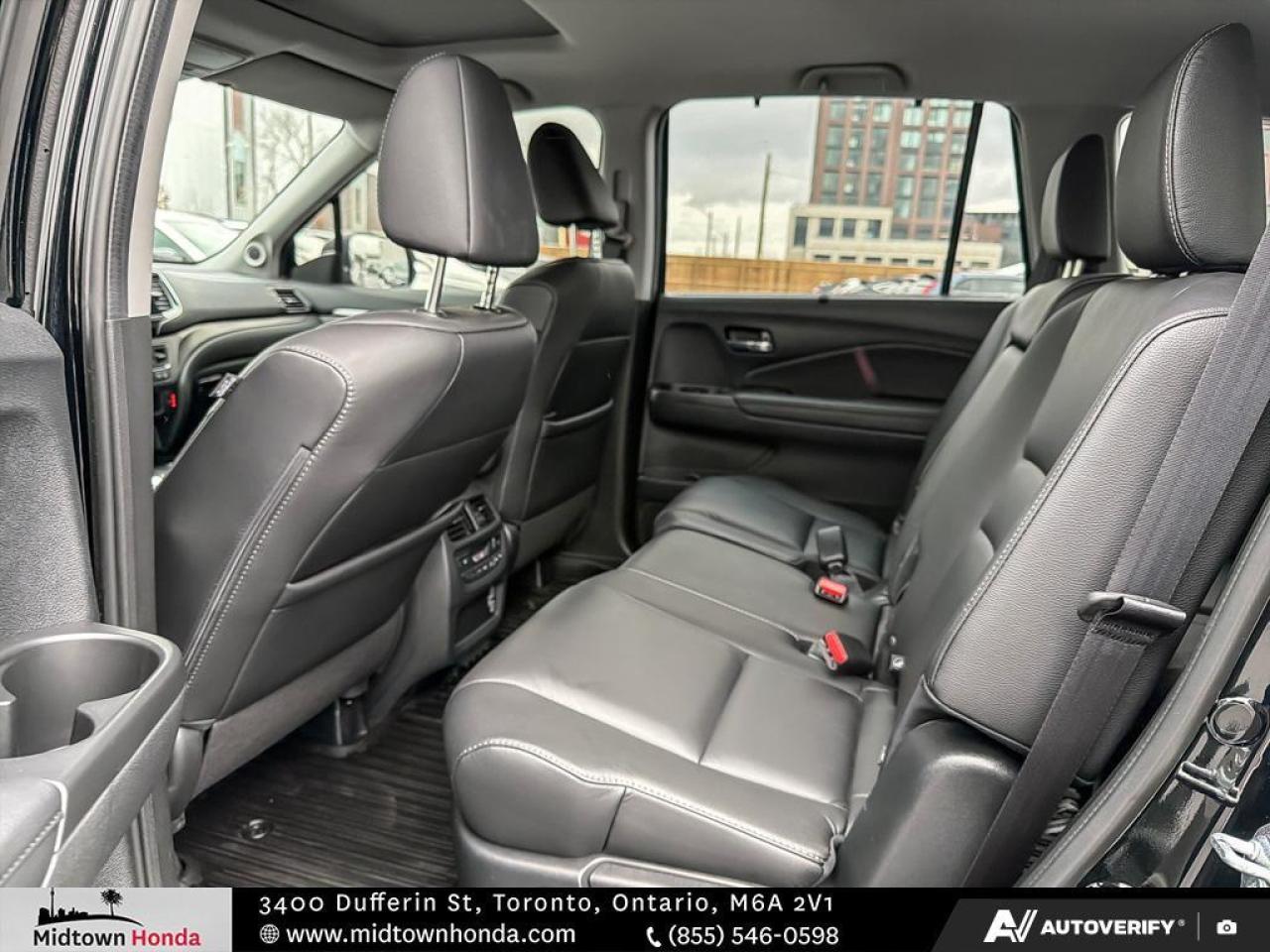 2022 Honda Pilot *LEATHER INTERIOR / SUNROOF / CLEAN CARFAX* Photo