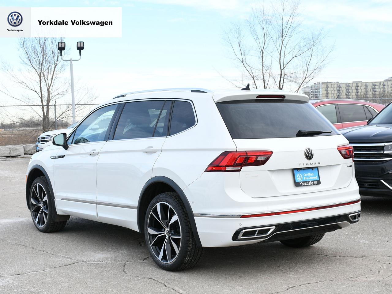 2023 Volkswagen Tiguan 4Motion Photo3