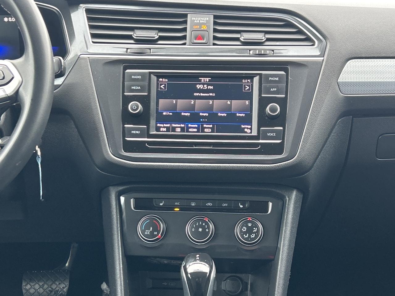 2022 Volkswagen Tiguan Trendline 4Motion Photo