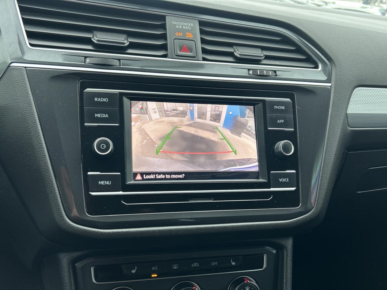 2022 Volkswagen Tiguan Trendline 4Motion Photo