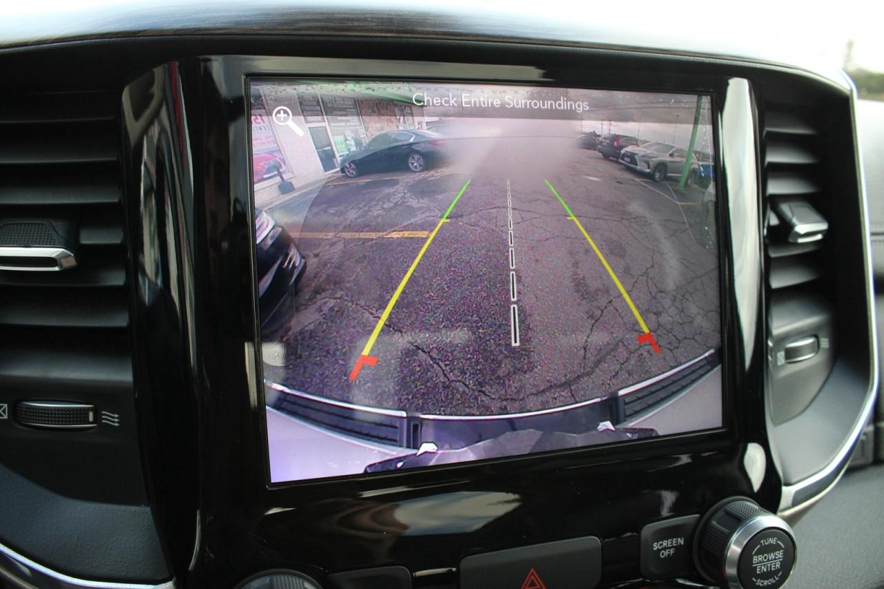 2019 RAM 1500 Laramie Crew Cab 4WD   No Accident   Safety Certif Photo